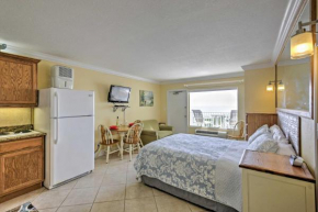 Daytona Beach Studio with Oceanfront Balcony and Pool!